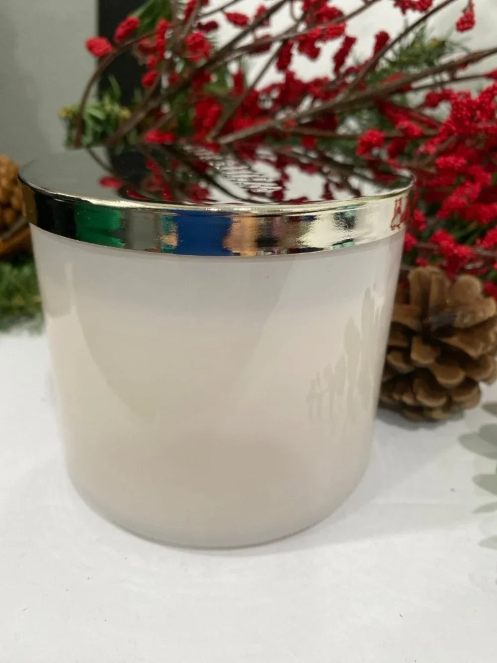 “Snowflakes & Cashmere” Bath & Body Works New 3 Wick Candle